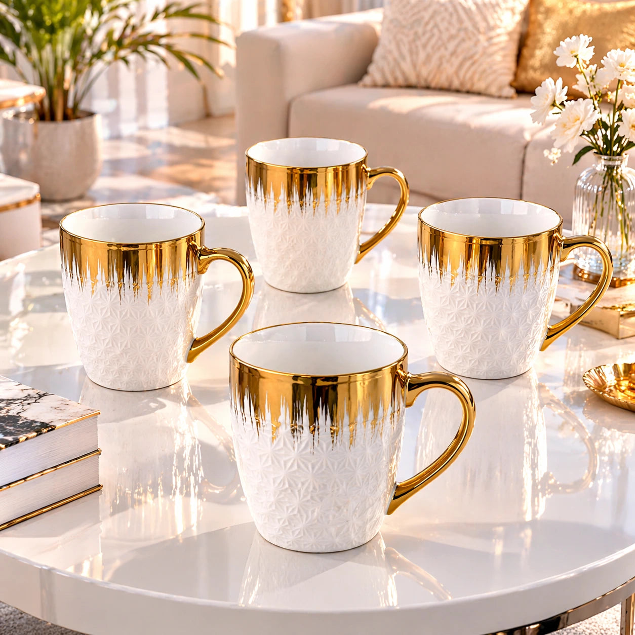 Tasse Dorée Élégante