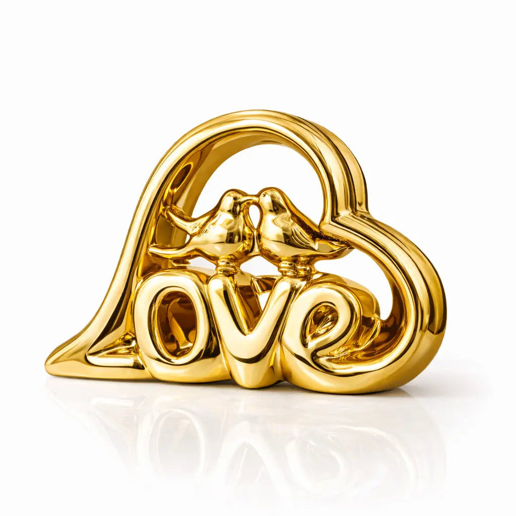 Statue LOVE Dorée