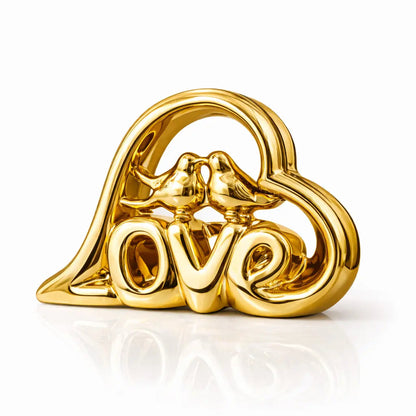 Statue LOVE Dorée