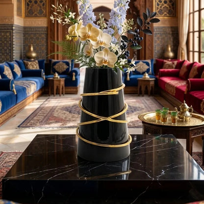 Vase Noir Élégant